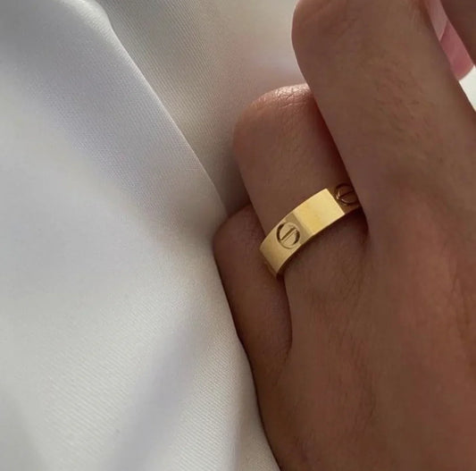 Noble Grace Ring