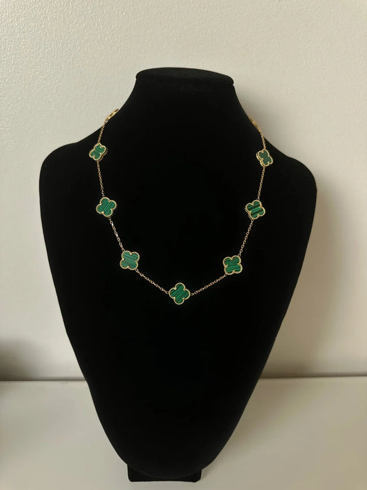 Elara Clover Pearl Necklace
