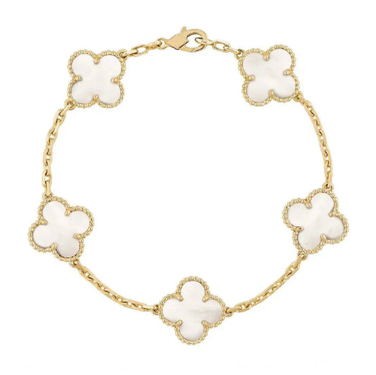 Elara White Pearl Bracelet