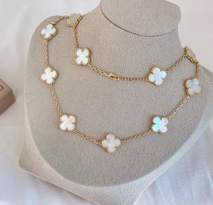 Elara Clover Pearl Necklace