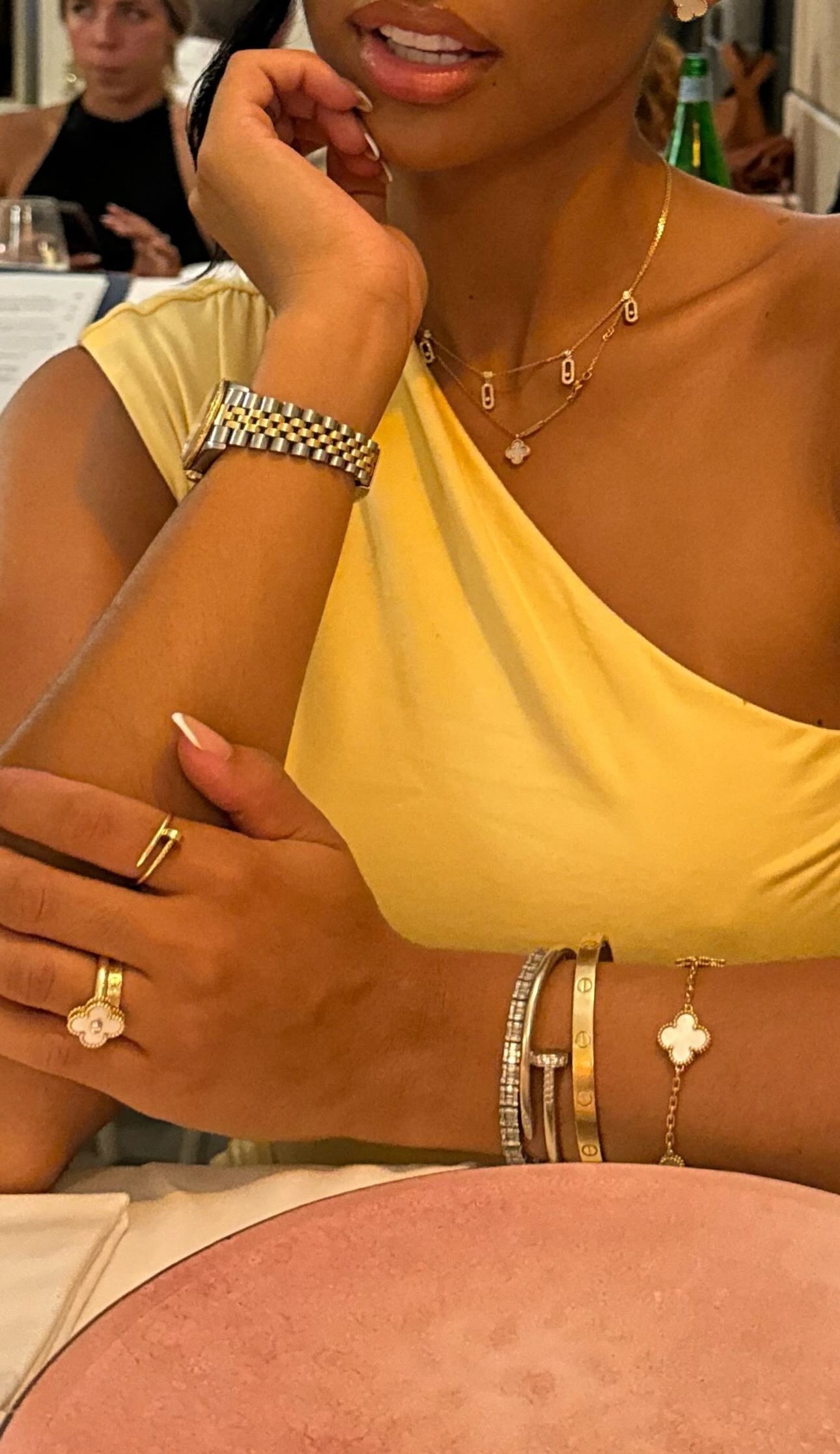 Elara White Pearl Bracelet