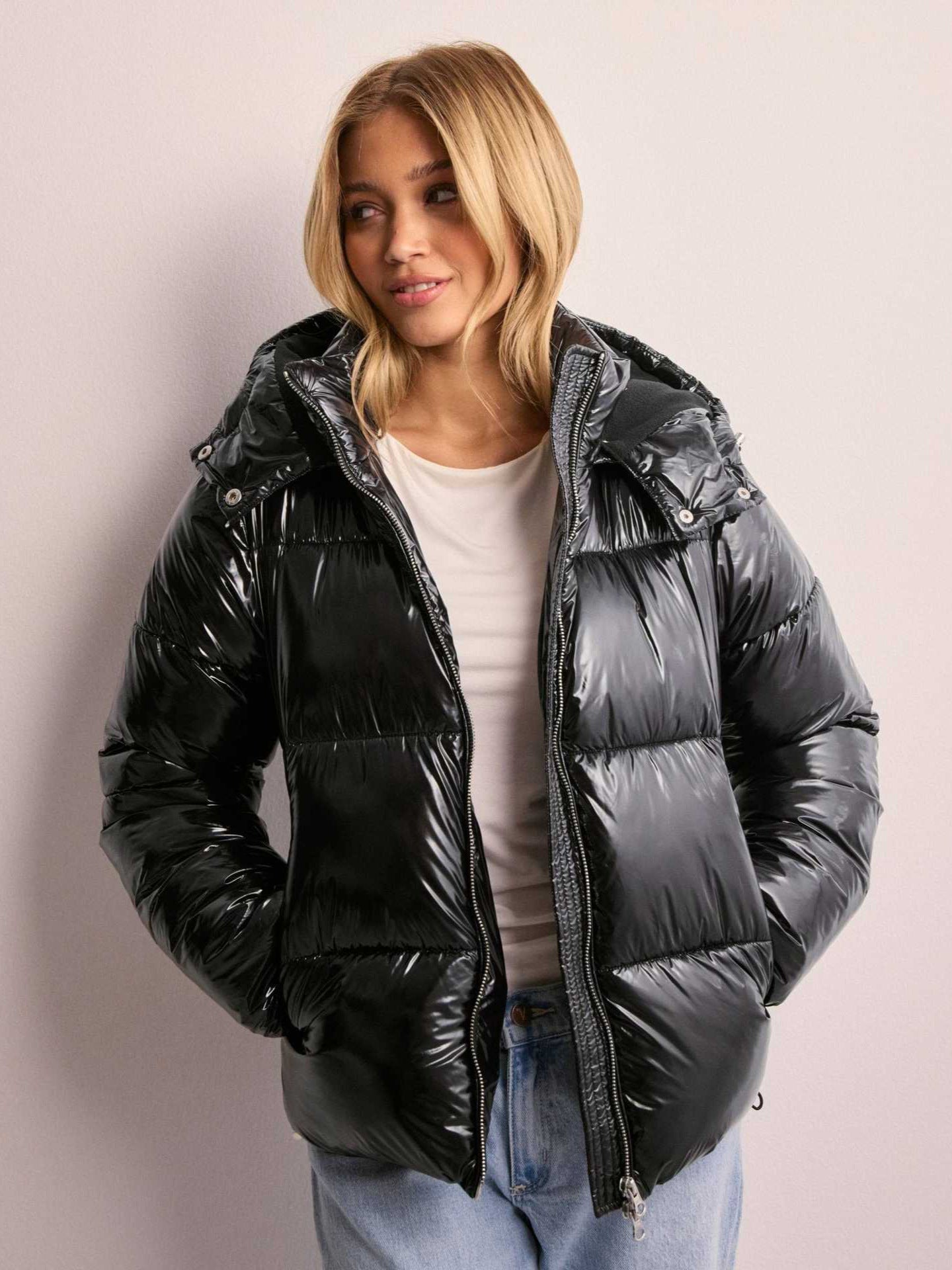 Down Women's Puffer